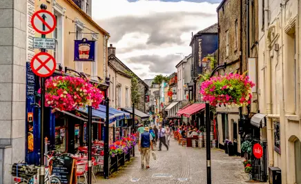 Stadt Irland Pubs >Geschäfte